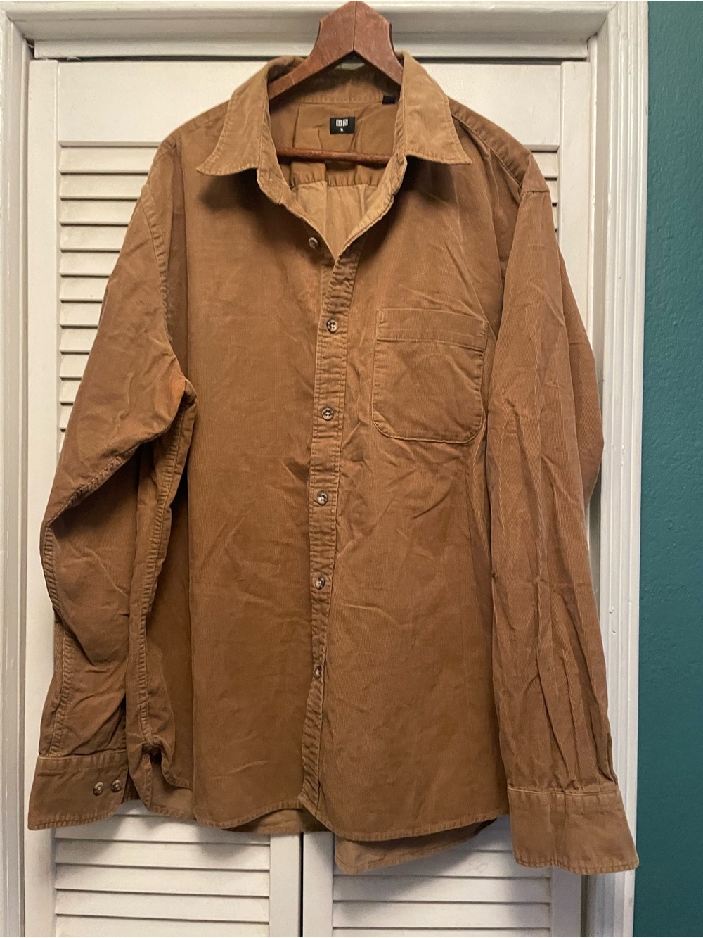 UNIQLO Men's Brown Corduroy Button-Up Shirt XL